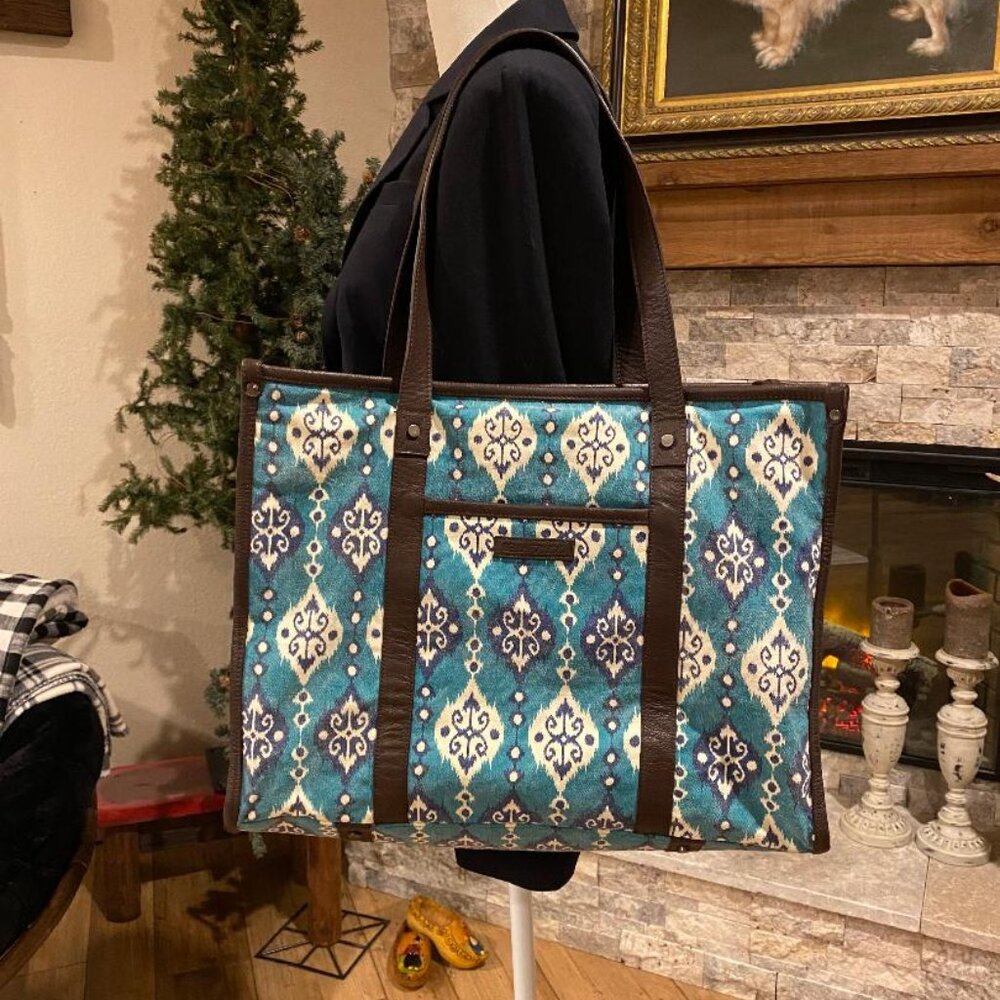 BELLA TAYLOR Handbag Purse Shoulder Tote Southwest Style Zipper Pockets Boho